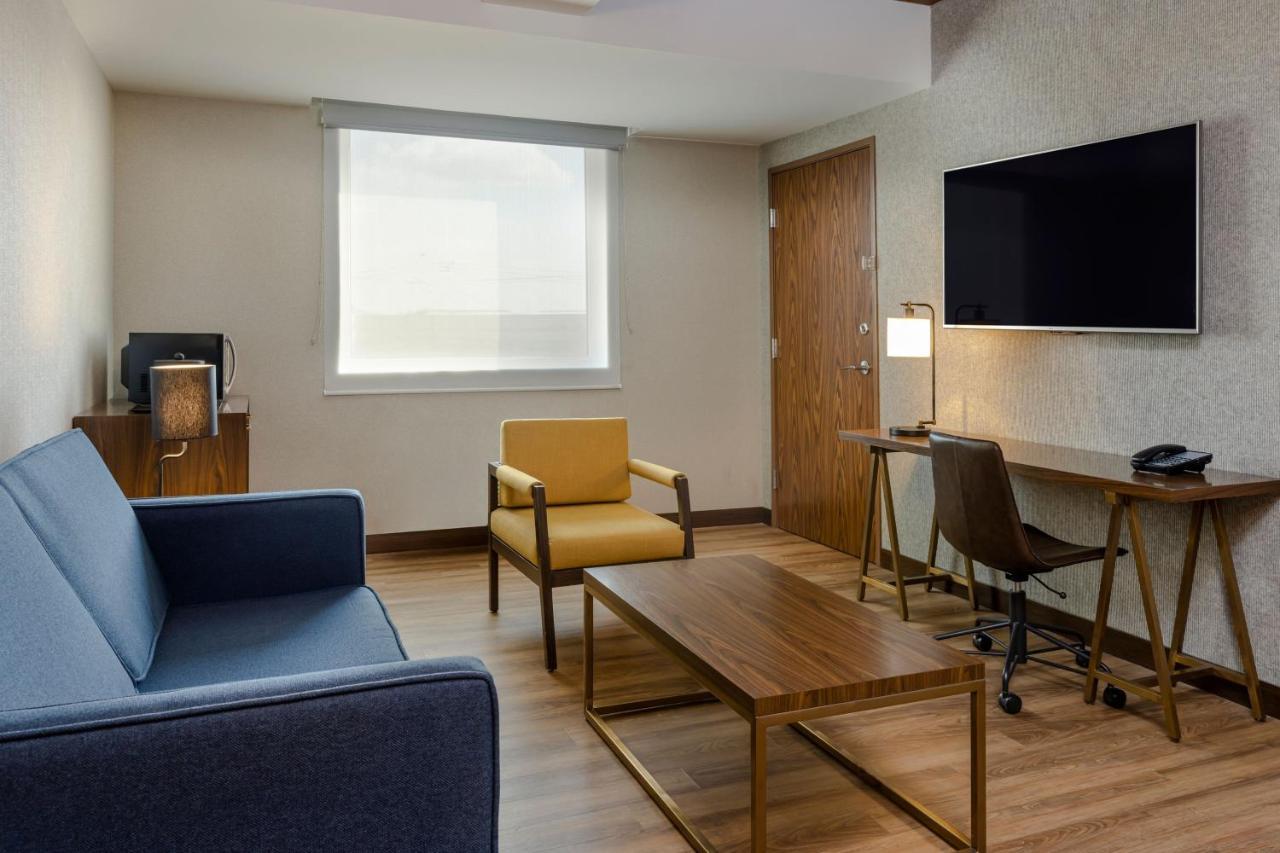 Four Points By Sheraton Monterrey Airport 아포다카 외부 사진