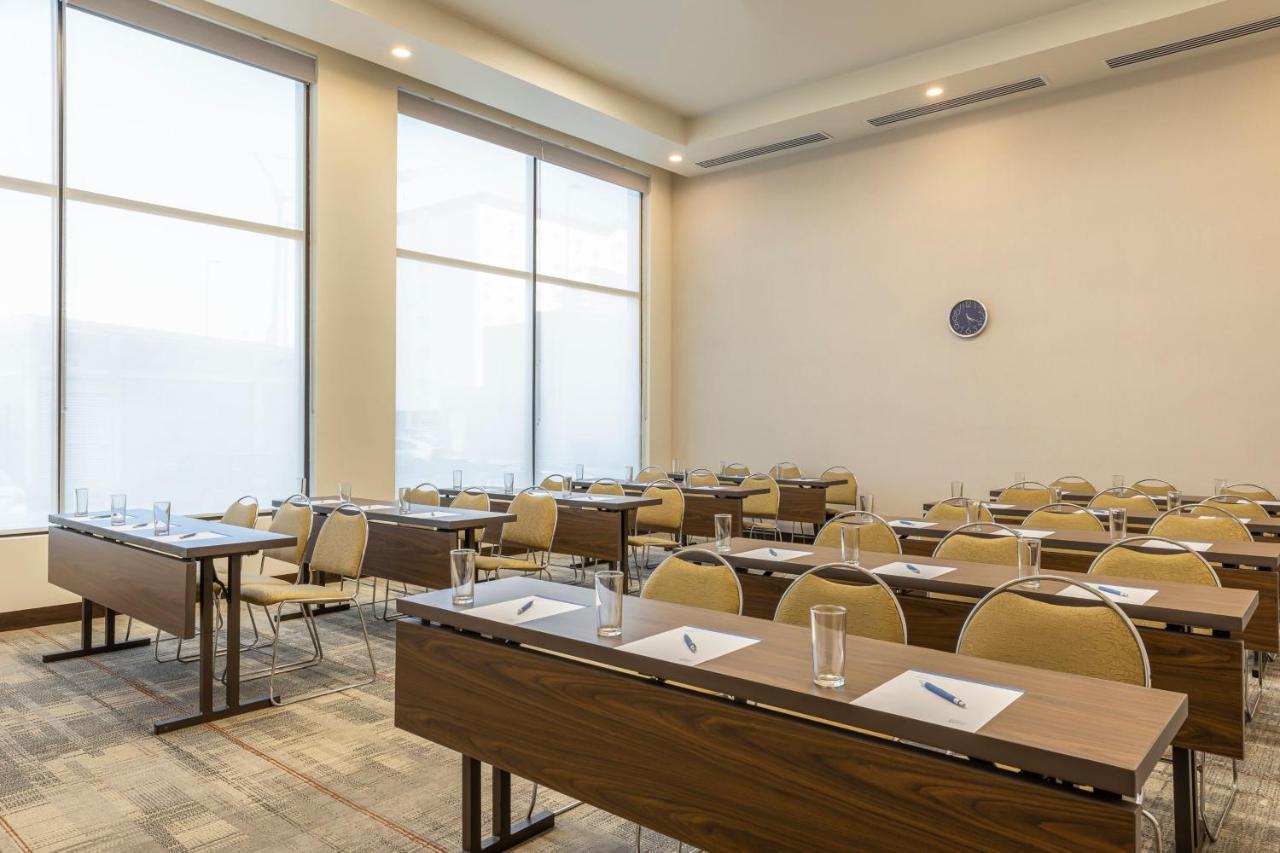 Four Points By Sheraton Monterrey Airport 아포다카 외부 사진